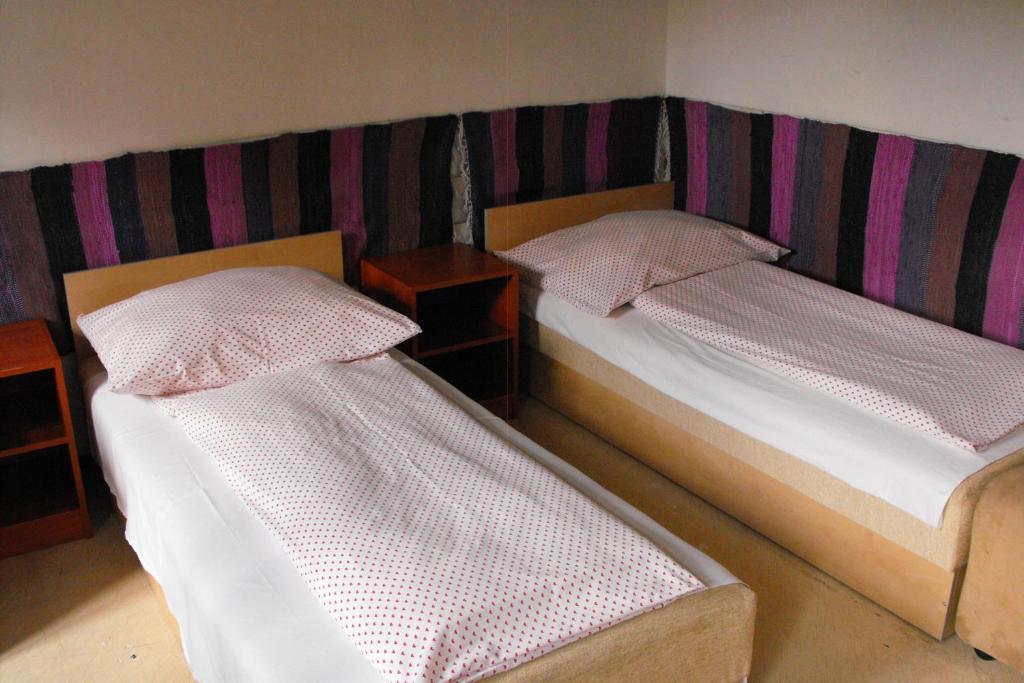 Season Hostel 2 Boedapest Kamer foto